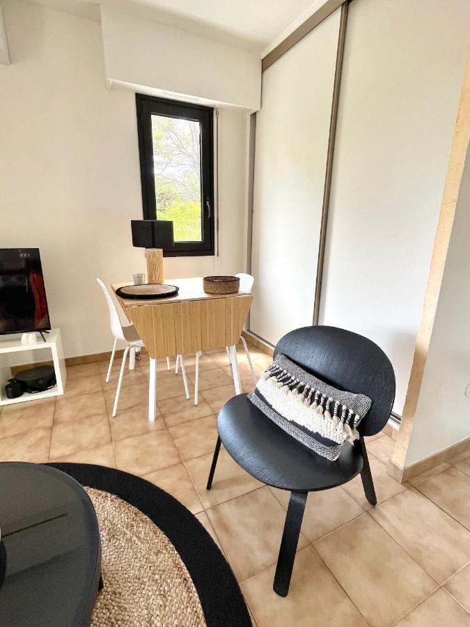 Appartement Plage Et Nature Saint-Raphael  Bagian luar foto
