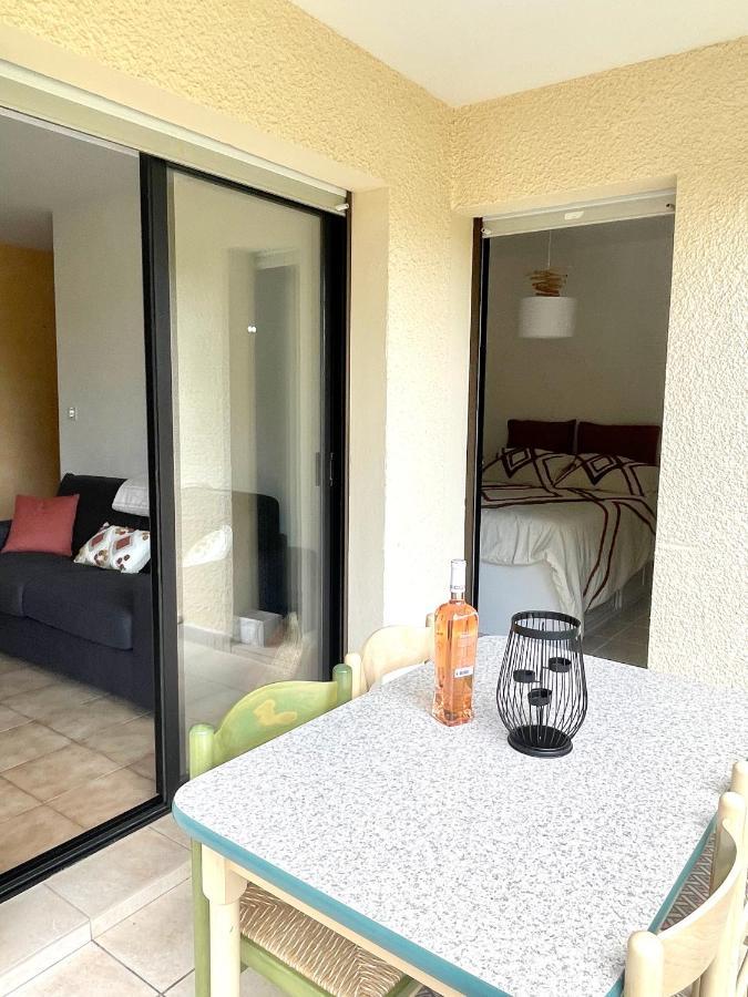 Appartement Plage Et Nature Saint-Raphael  Bagian luar foto