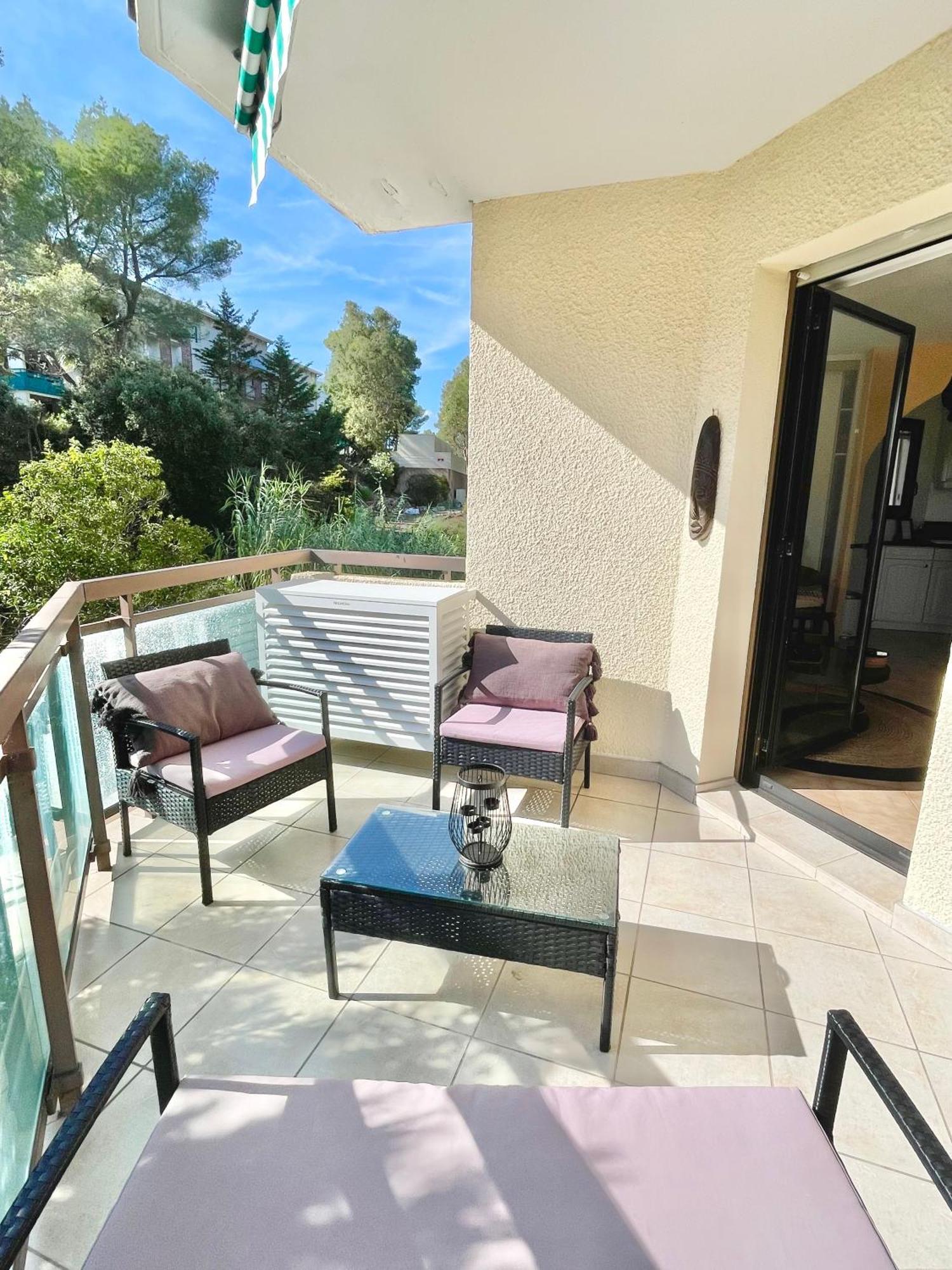 Appartement Plage Et Nature Saint-Raphael  Bagian luar foto