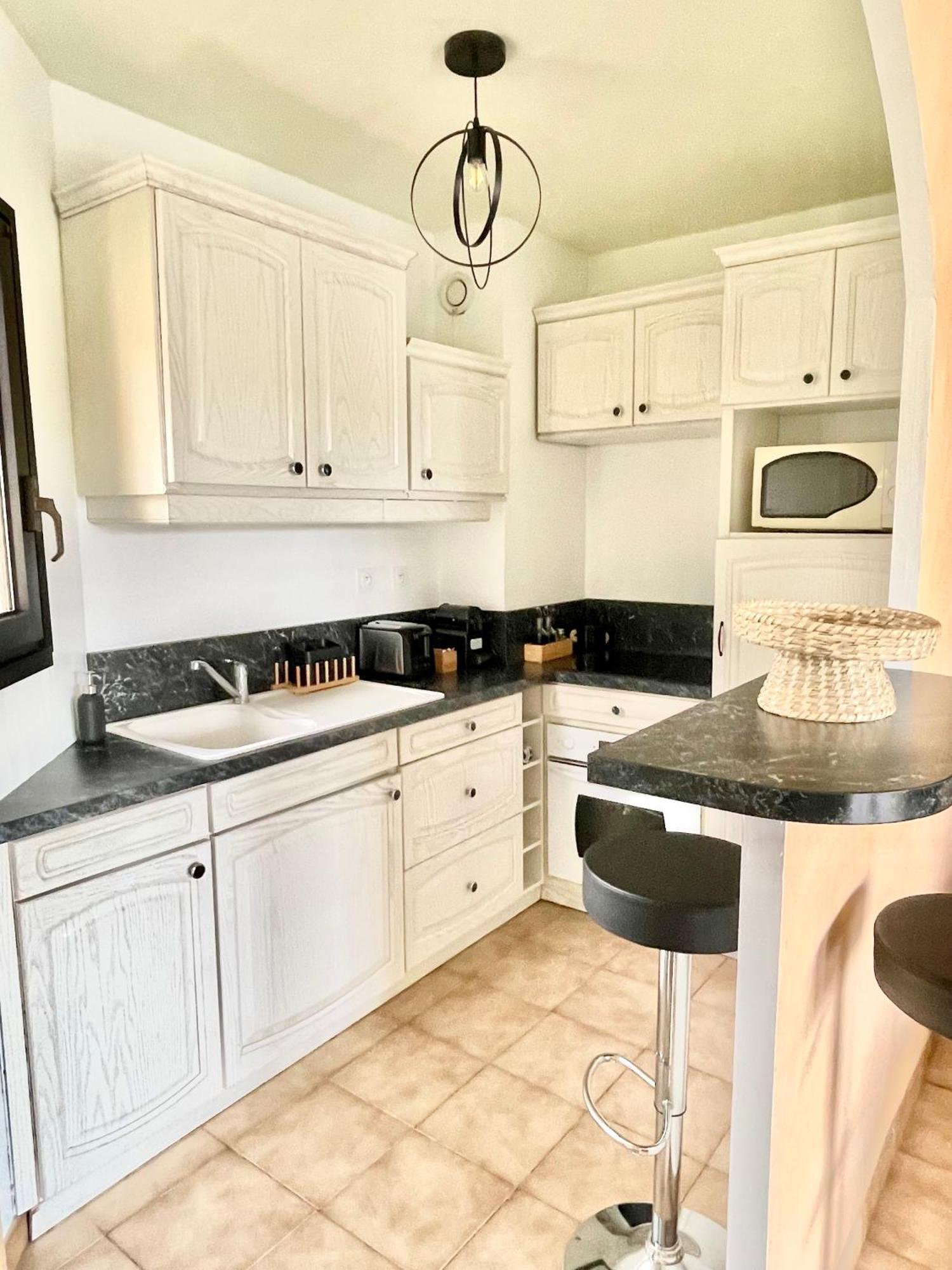 Appartement Plage Et Nature Saint-Raphael  Bagian luar foto